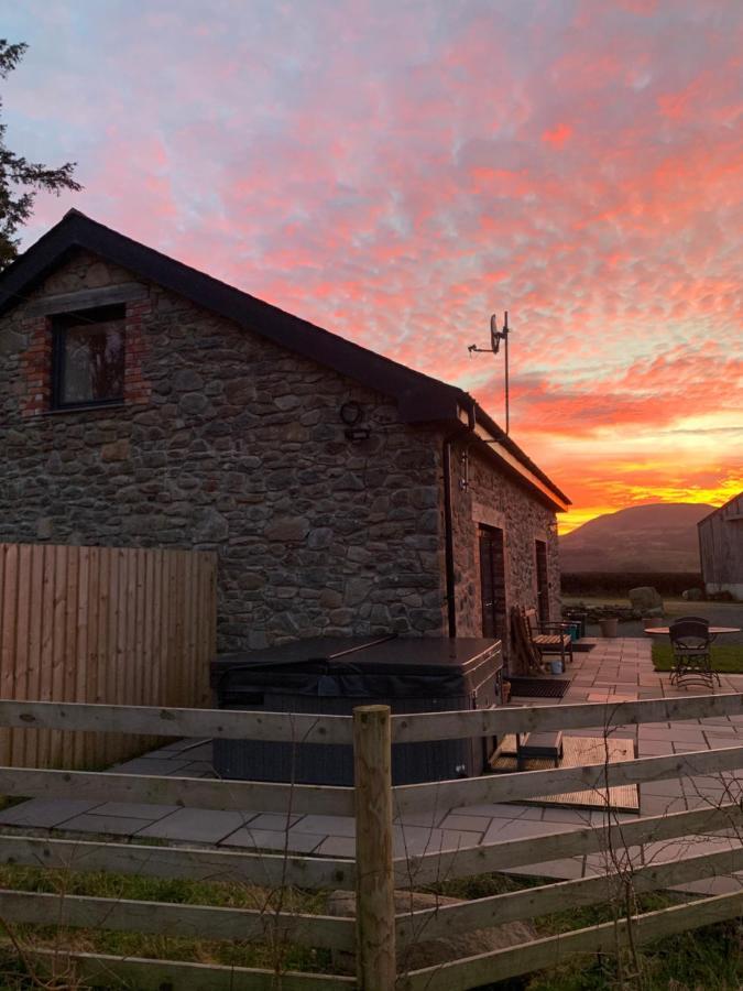 Chic Cottage Near Elan Valley And Builth Wells Llanwrthwl Bagian luar foto